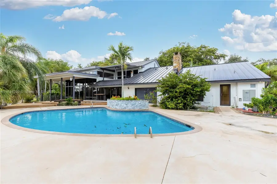 5306 White Oak Ln, Tamarac, FL 33319 - Image #2