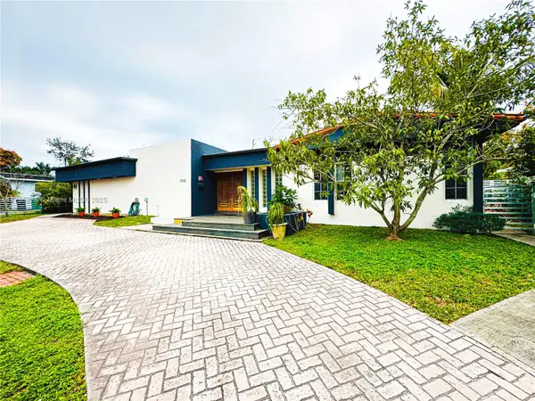 9350 SW 88th Ter, Miami, FL 33176