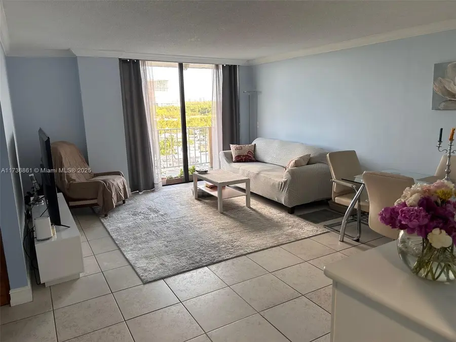 2350 NE 135th St #903, North Miami, FL 33181 - Image #2