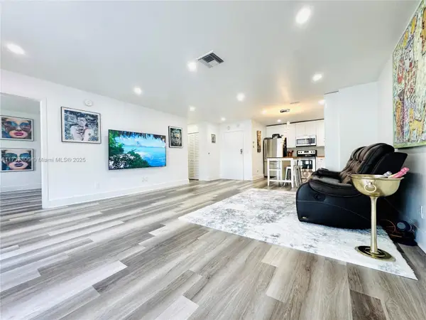 13499 Biscayne Blvd #PH1705, North Miami, FL 33181