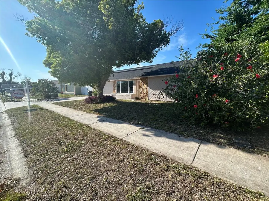 7403 Foxbloom Dr, Bayonet Point, FL 34668 - Image #3