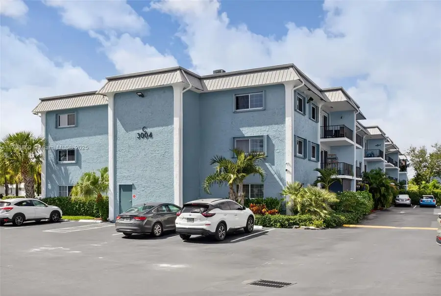 3004 NE 5th Ter #214-C, Wilton Manors, FL 33334 - Image #3