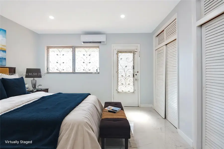 820 SW 11th Ave #14B, Hallandale Beach, FL 33009 - Image #2