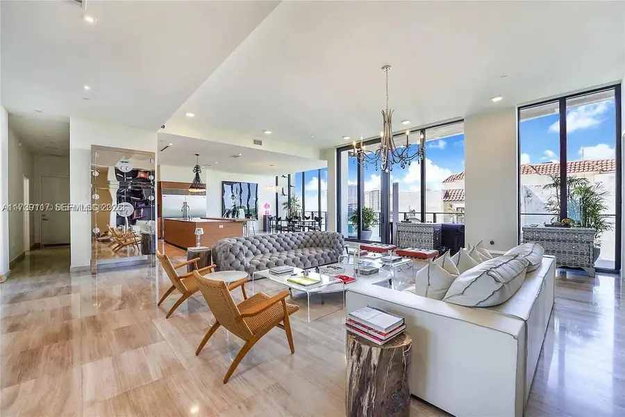 3581 E Glencoe St #605, Coconut Grove, FL 33133 - Image #2