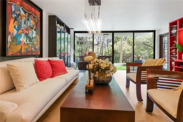 101 Ocean Lane Dr #1017, Key Biscayne, FL 33149