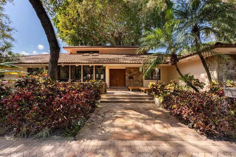 9490 Old Cutler Ln, Coral Gables, FL 33156 - Image #2