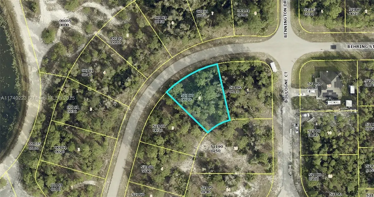 428 Behring St, Lehigh Acres, FL 33974 - Image #1