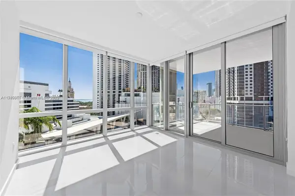 851 NE 1st Ave #811, Miami, FL 33132