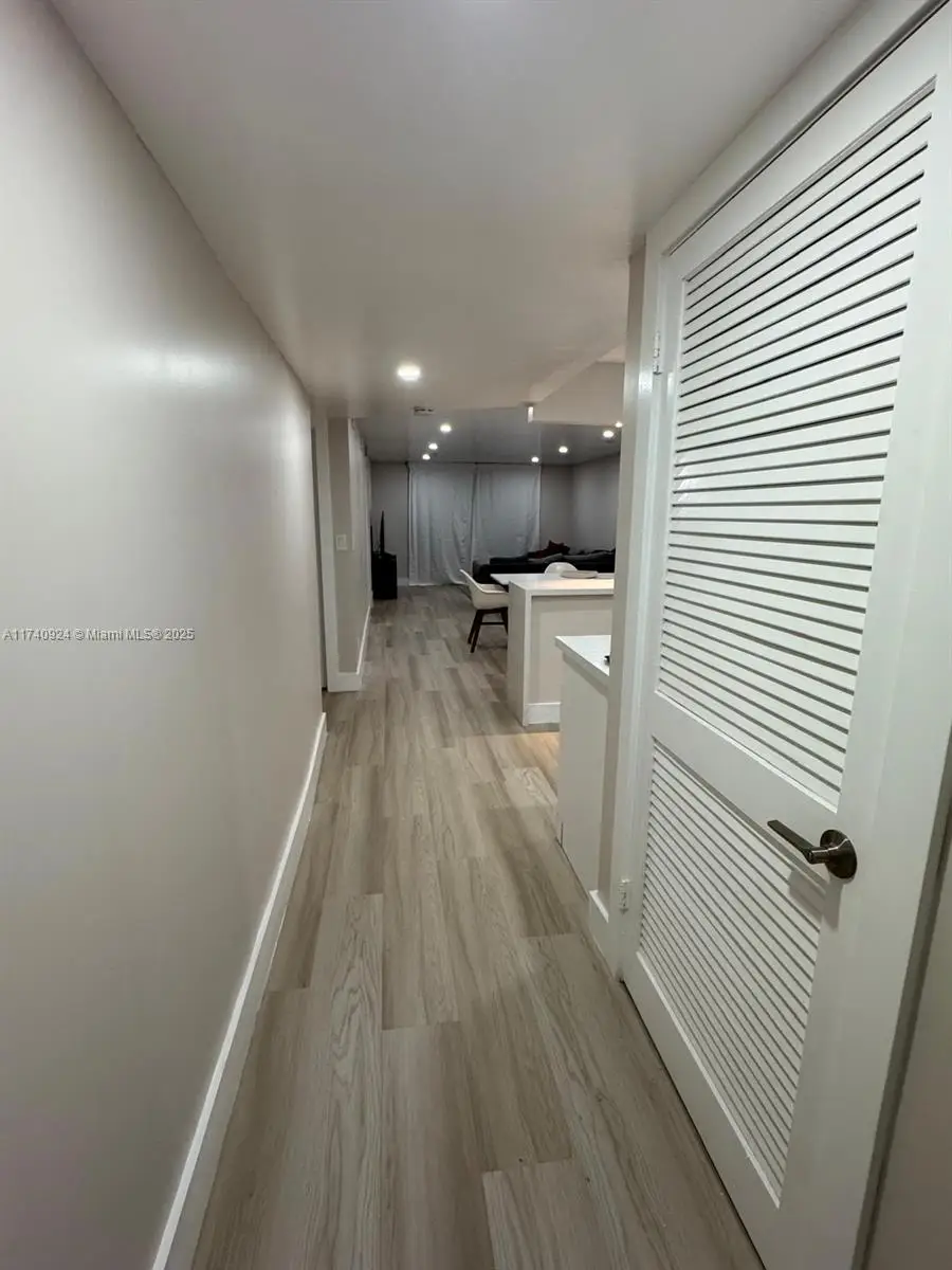 9200 N Hollybrook Lake Dr #208, Pembroke Pines, FL 33025 - Image #2