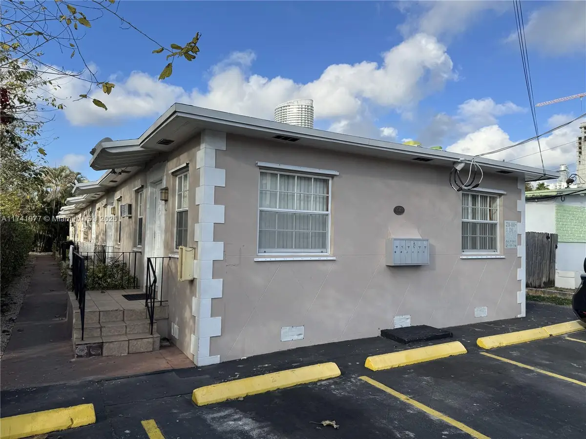 441 SW 10th St, Miami, FL 33130 - Image #1