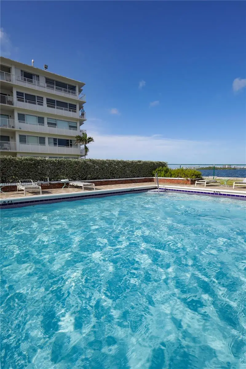 1700 NE 105th St #512, Miami Shores, FL 33138 - Image #2