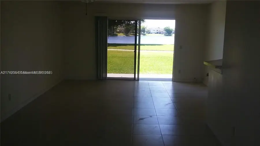 3441 NW 44th St #106, Oakland Park, FL 33309 - Image #3
