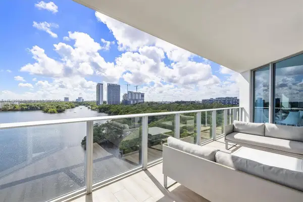 17111 Biscayne Blvd #706, North Miami Beach, FL 33160