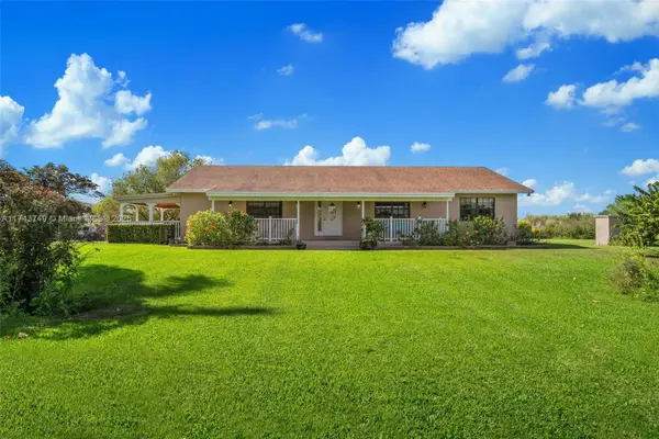 19650 SW 207th Ave, Miami, FL 33187