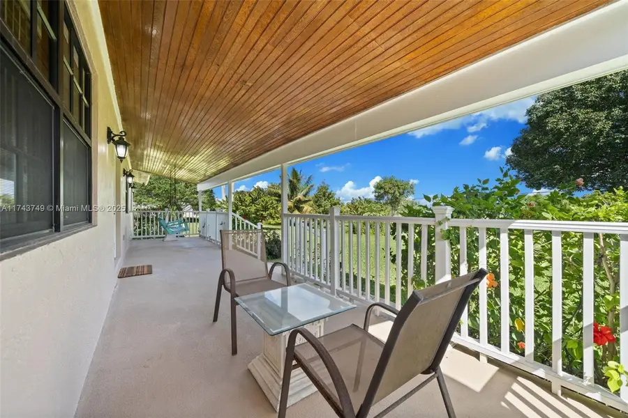 19650 SW 207th Ave, Miami, FL 33187 - Image #2