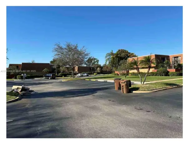 2832 SW 12th St #2832, Deerfield Beach, FL 33442