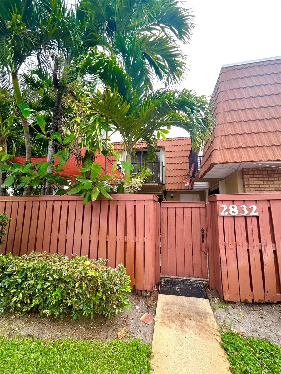 2832 SW 12th St #2832, Deerfield Beach, FL 33442 - Image #2