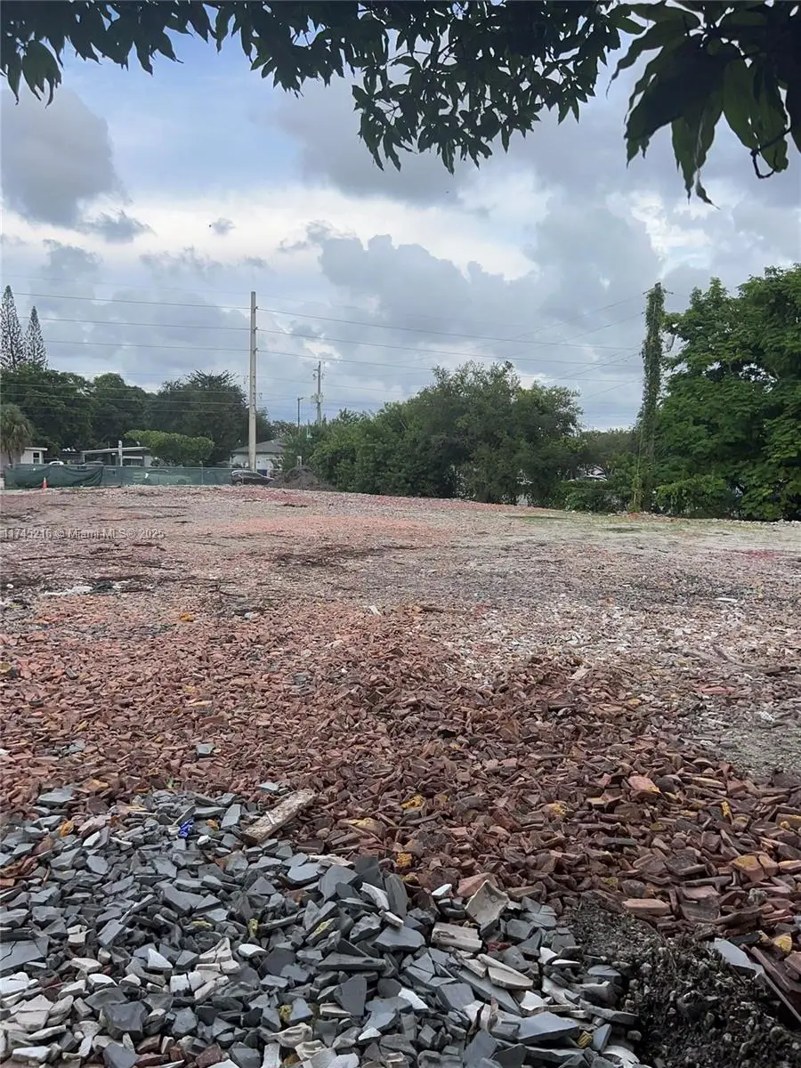 147 NW 31st Ave, Lauderhill, FL 33311 - Image #2