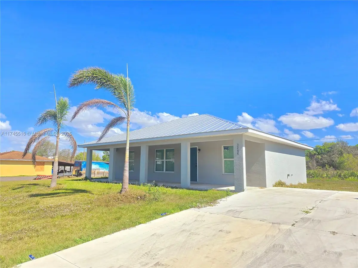3268 NW 29th Ave, Okeechobee, FL 34972 - #1