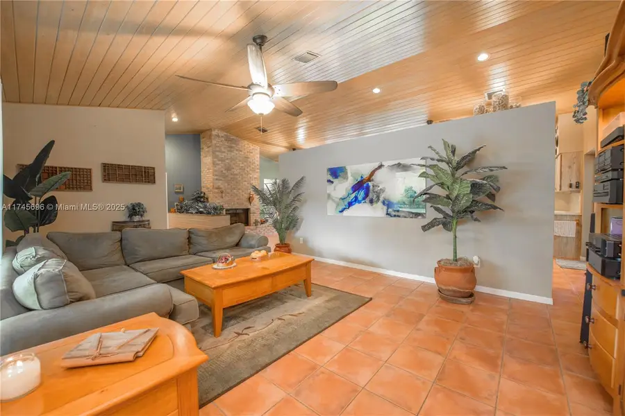 19425 SW 334th St, Homestead, FL 33034 - Image #3