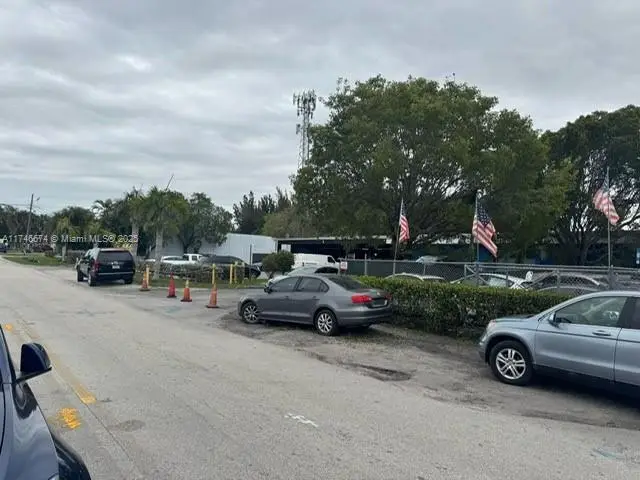 4420 Peters Rd, Fort Lauderdale, FL 33317 - Image #2