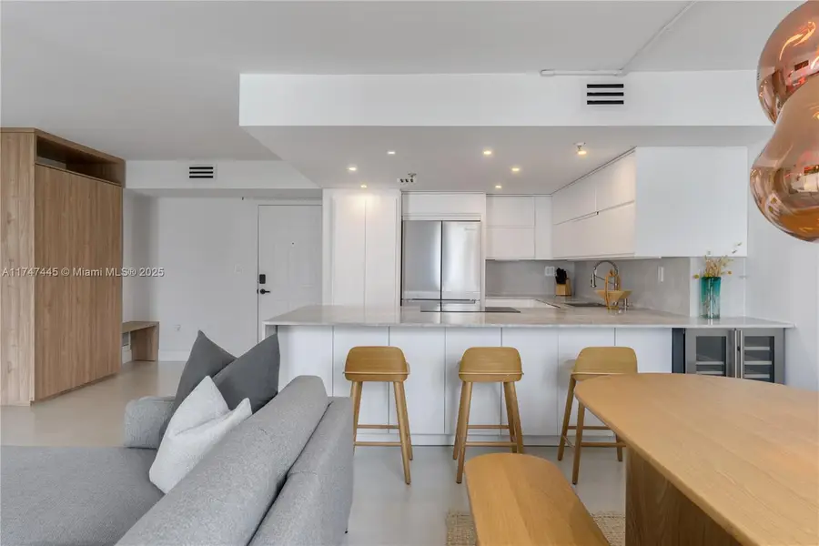 1621 Bay Rd #602, Miami Beach, FL 33139 - Image #3