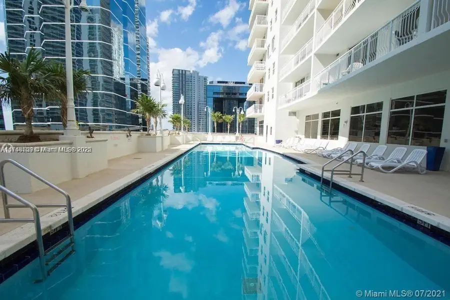 1200 Brickell Bay Dr #3924, Miami, FL 33131 - Image #3