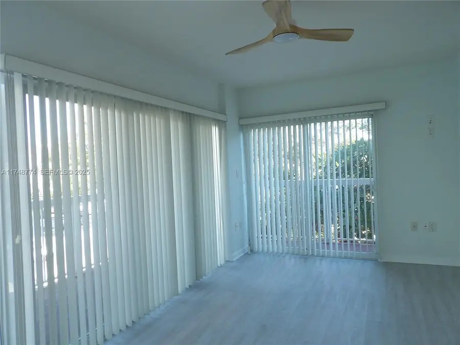 2740 SW 28th Ter #301, Miami, FL 33133 - Image #2
