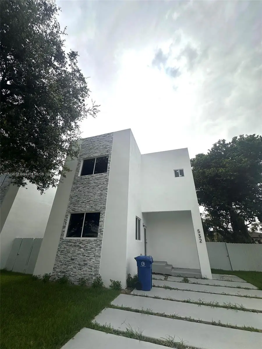 532 NW 17th Ave, Fort Lauderdale, FL 33311 - Image #1