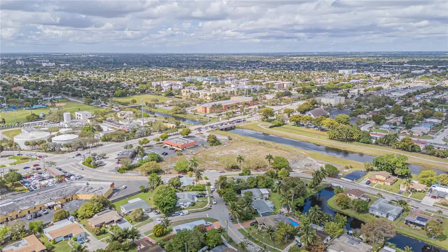 3900 NW 37th St, Lauderdale Lakes, FL 33309 - Image #3