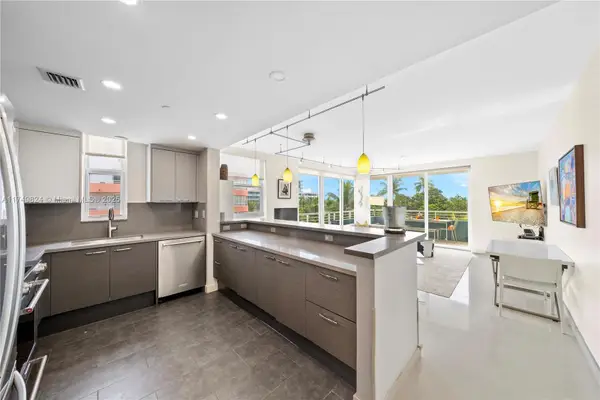 200 Ocean Dr #5D, Miami Beach, FL 33139