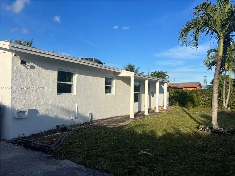 55 NE 213th St, Miami Gardens, FL 33179 - Image #2