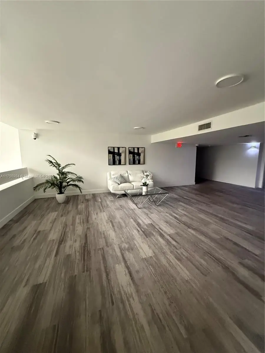 16500 Golf Club Rd #204, Weston, FL 33326 - Image #3