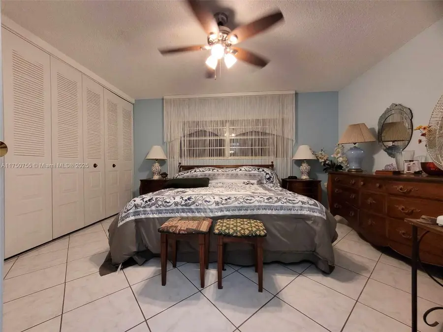 4801 NW 34th St #602, Lauderdale Lakes, FL 33319 - Image #2