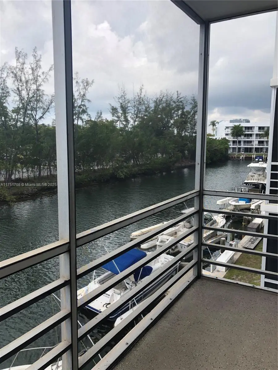 3660 NE 166th St #305, North Miami Beach, FL 33160 - Image #3