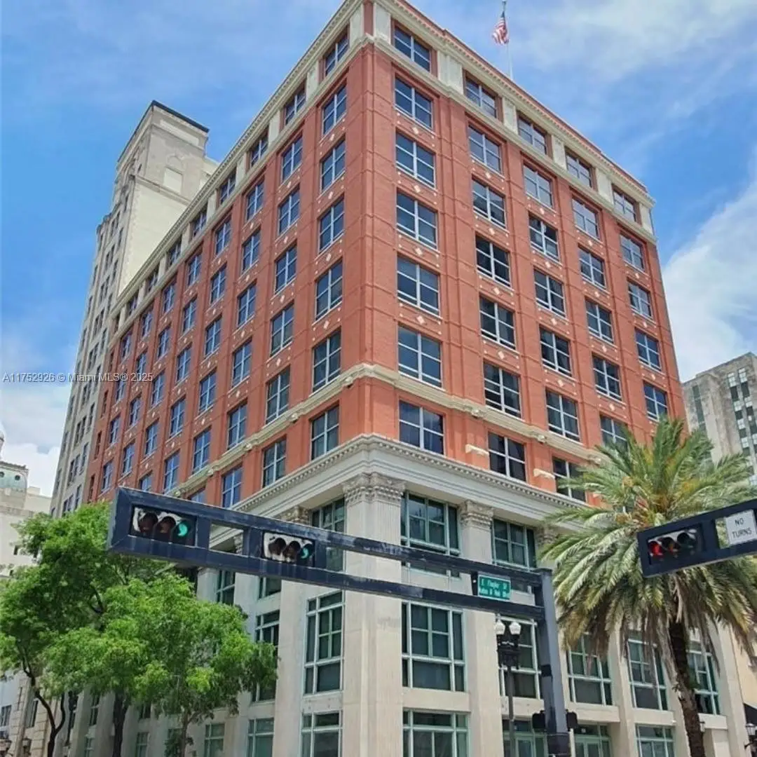 111 E Flagler St #401, Miami, FL 33131 - #1