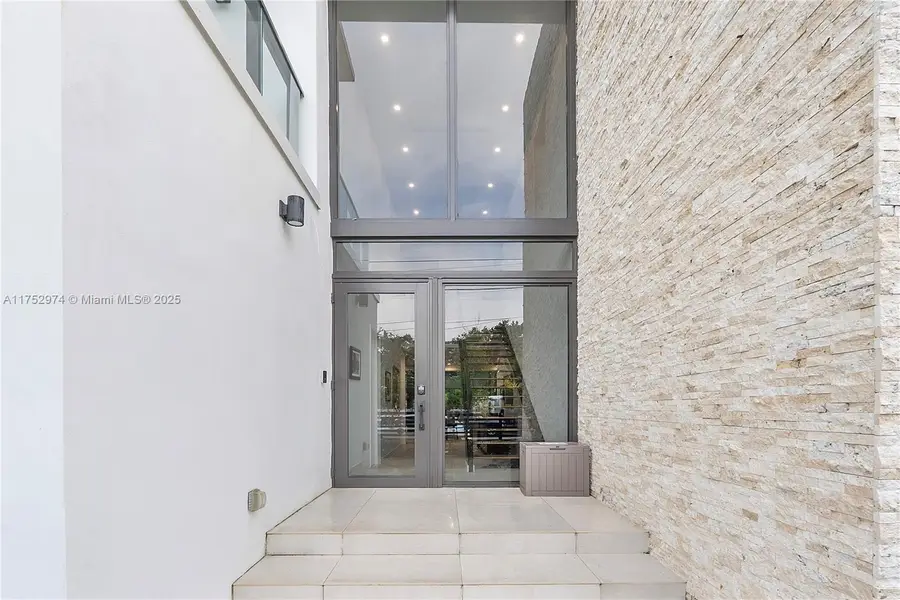 3664 Oak Ave, Miami, FL 33133 - #3