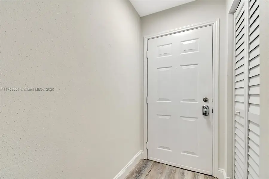 2445 NW 33rd St #1410, Oakland Park, FL 33309 - Image #2