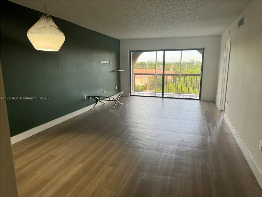 10255 NW 9th St Cir #503-7, Miami, FL 33172 - Image #3