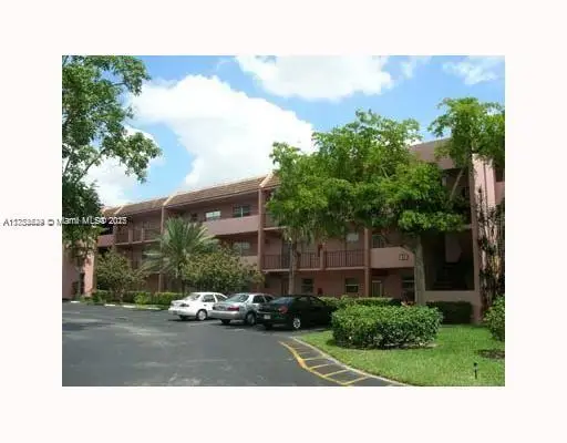 8401 Lagos De Campo Blvd #204V, Tamarac, FL 33321
