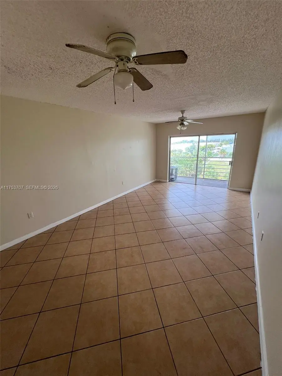 3710 NW 21st St #411, Lauderdale Lakes, FL 33311 - Image #2