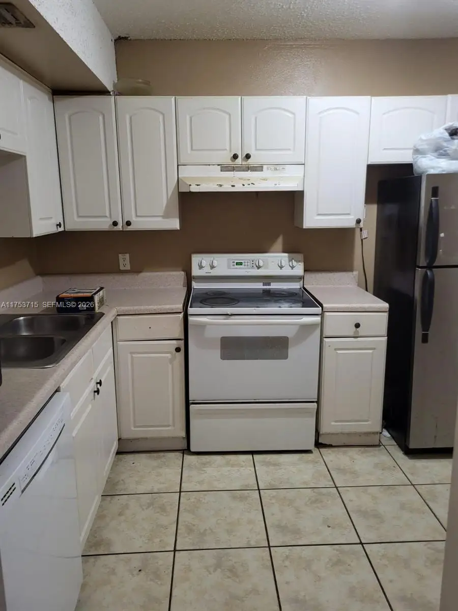 3710 NW 21st St #302, Lauderdale Lakes, FL 33311 - #2