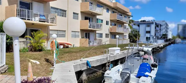 3522 NE 171st St #104, North Miami Beach, FL 33160