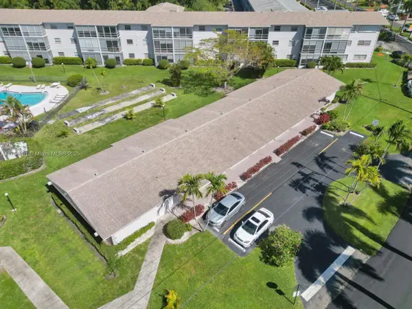 700 Layne Blvd #123, Hallandale Beach, FL 33009