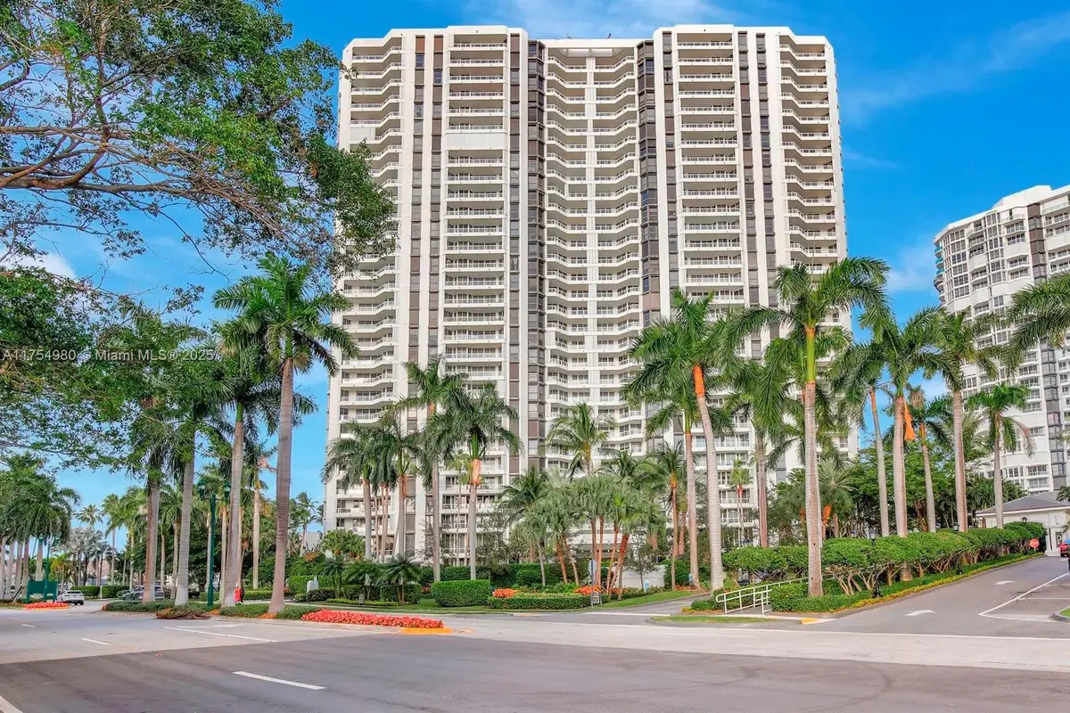 21205 Yacht Club Dr #1802, Aventura, FL 33180 - Image #1