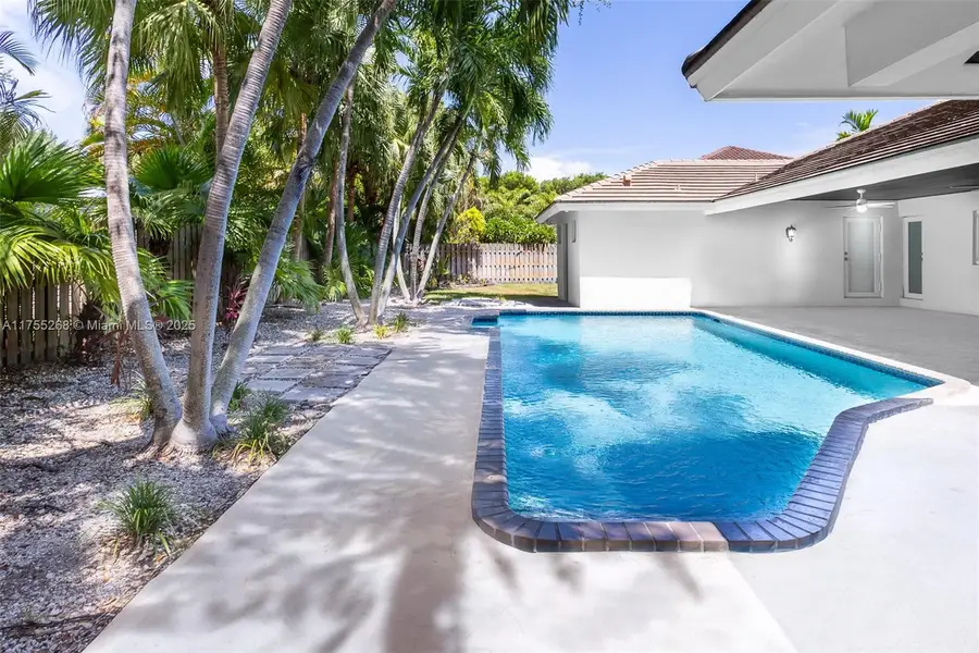 8513 SW 169 Ter, Palmetto Bay, FL 33157 - Image #2