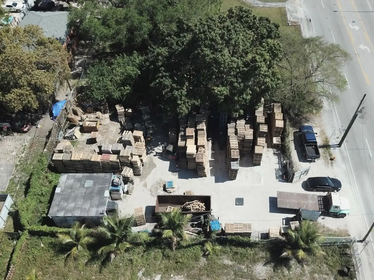 3021 NW 54th St, Miami, FL 33142 - Image #1