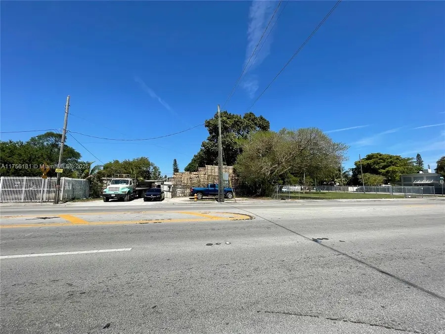 3021 NW 54th St, Miami, FL 33142 - Image #3
