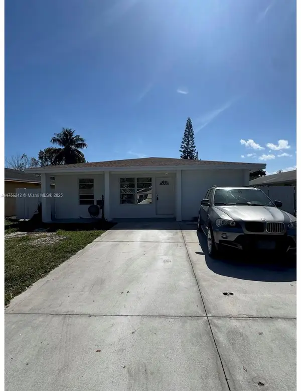 2318 Scott St, Hollywood, FL 33020