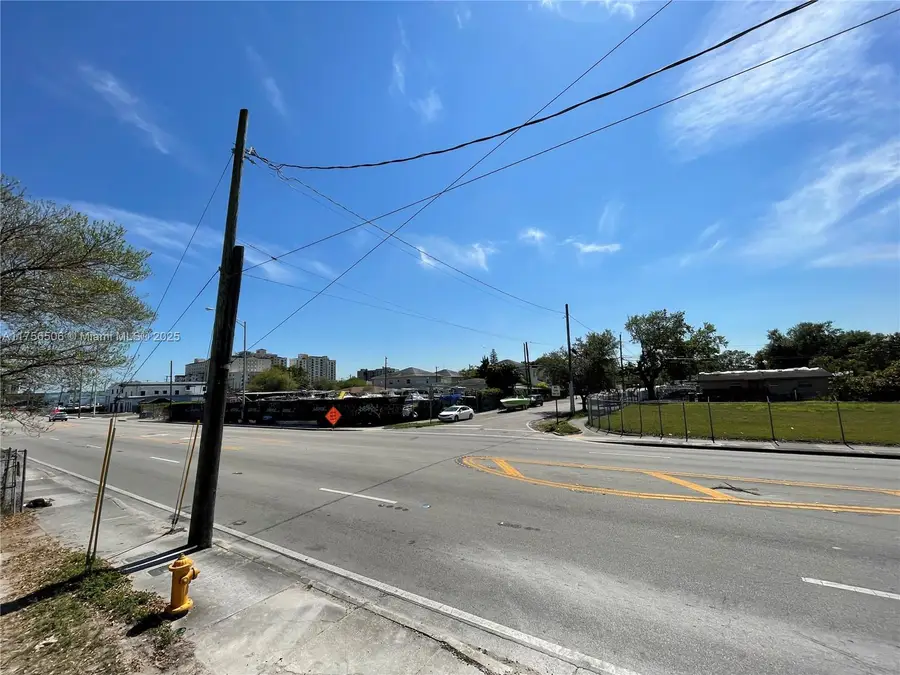 3013 NW 54th St, Miami, FL 33142 - Image #3